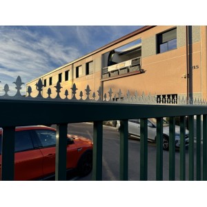 Bordure défensive décorative en acier galvanisé - à visser, hauteur 60mm, largeur 30mm - 149cm de longueur - épaisseur 3mm