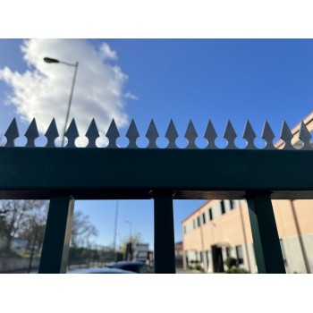 Bordure défensive décorative en acier brut à souder, 60mm de hauteur, 2000mm de longueur, 3mm d'épaisseur