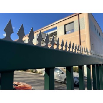 Bordure défensive décorative en acier brut à souder, 60mm de hauteur, 2000mm de longueur, 3mm d'épaisseur