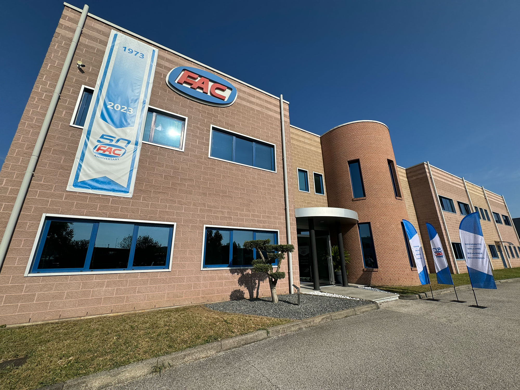 50 Ans de FAC srl : Une Épopée de Passion, d'Innovation et de Partenariat